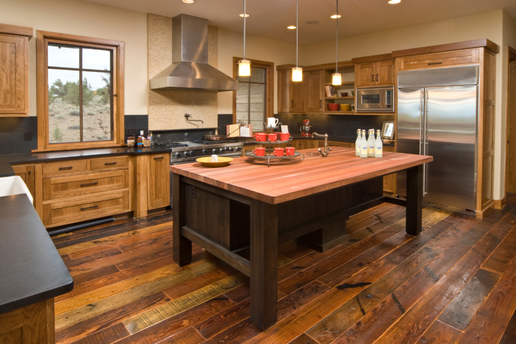 Madera maciza: calidez y durabilidad